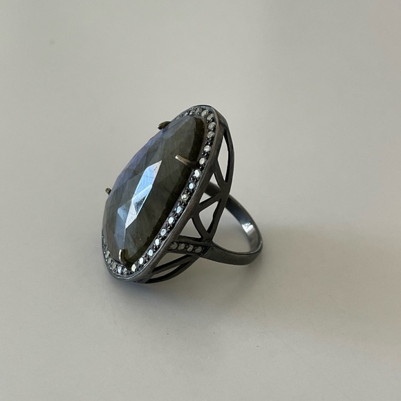 Boho Chic Labradorite Indian Ring - Picture 3 of 13